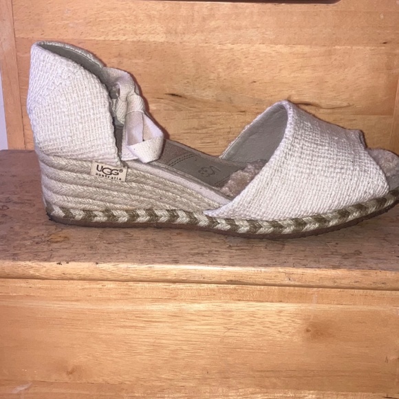 Cream UGG espadrilles - Picture 8 of 8
